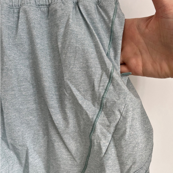 Lululemon Track That Short 5" Size 14 - Picture 10 of 16